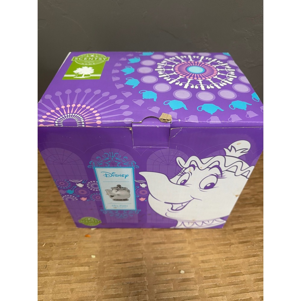Disney Beauty and the Beast Mrs Potts Scentsy Warmer Ceramic Teapot Wax Melt